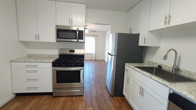 Foto del edificio - 3311 Clairemont Mesa Blvd