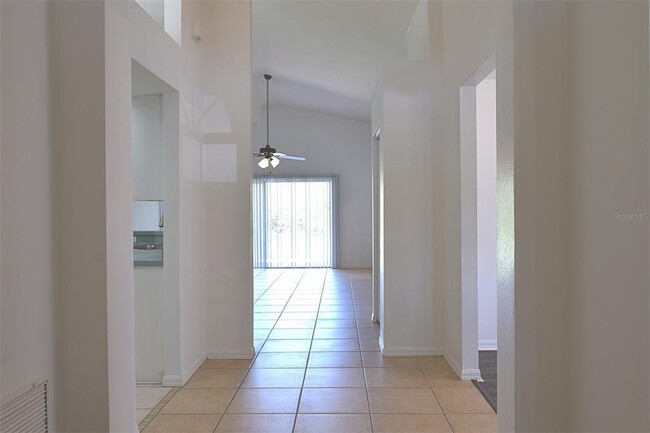 Foto del edificio - 1646 Wakefield Dr