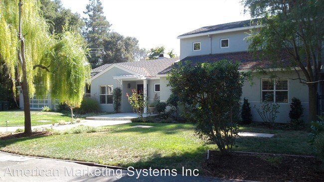 Building Photo - 507 Entrada Way