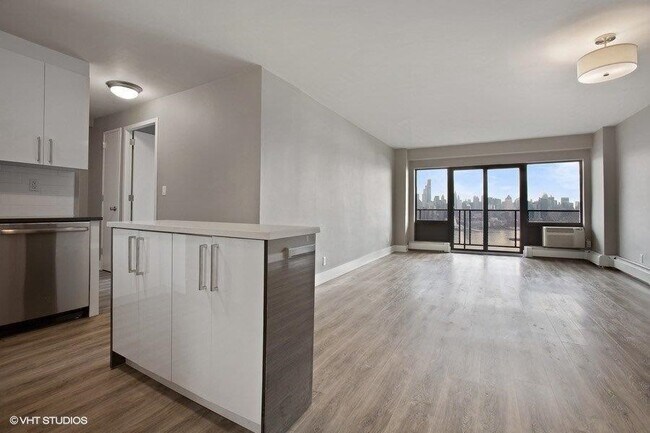 Foto del edificio - 5601 Boulevard E