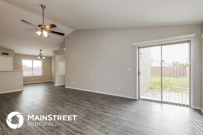 Building Photo - 14916 N 125th Ln