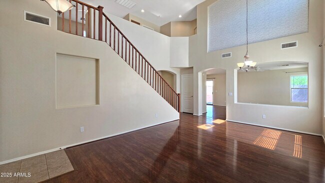 Foto del edificio - 7132 W Warner St