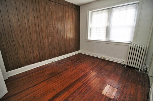 Foto del edificio - 6 E Read St