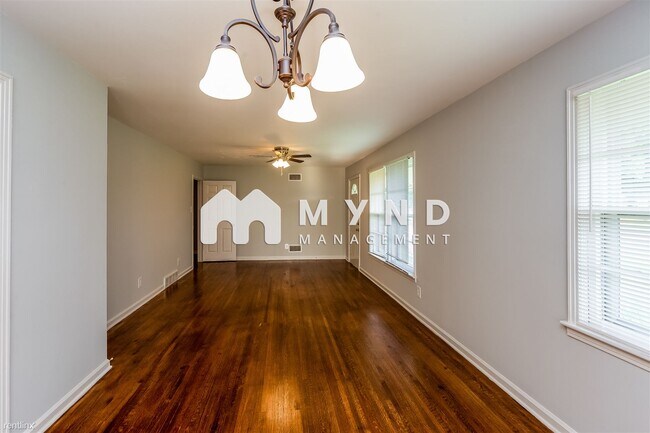 Building Photo - 3 br, 1.5 bath House - 1484 E Raines Rd
