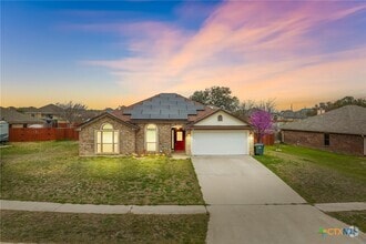 Building Photo - 2509 Isabelle Dr