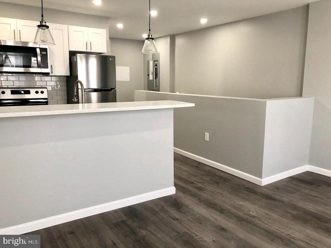 Foto principal - 5546 Walton Ave