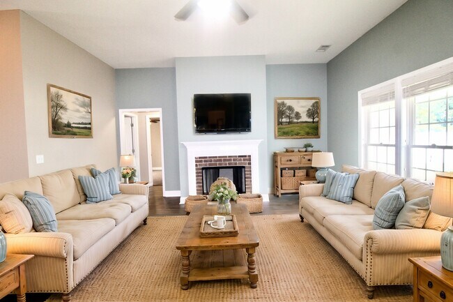 Building Photo - 311 Tranquil Bridge Ln