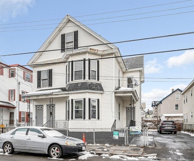 Foto del edificio - 220 Concord St