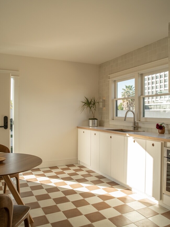 Foto del edificio - 4603 La Mirada Ave