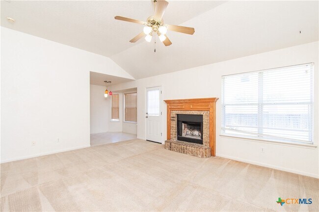 Foto del edificio - 2900 Southhill Dr