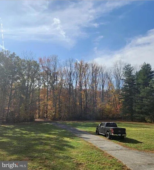 Foto del edificio - 16400 Candy Hill Rd