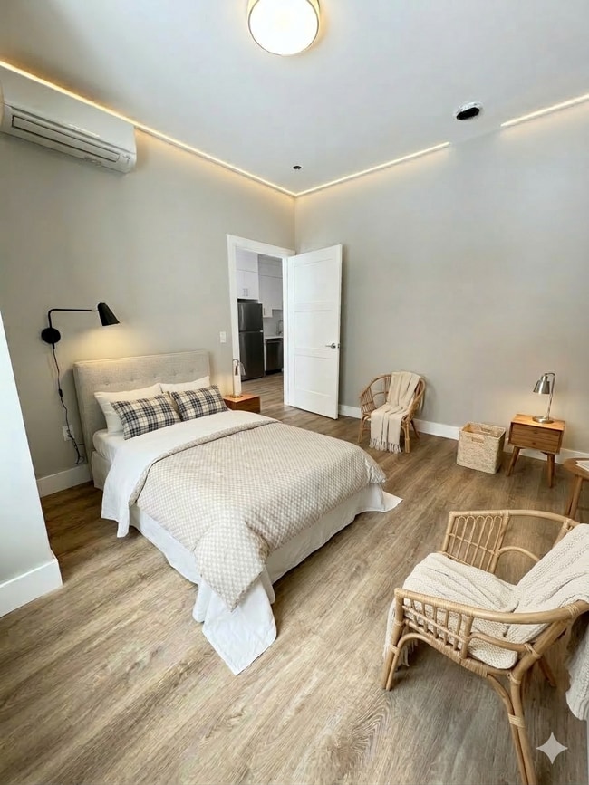 Building Photo - 199 Pine St