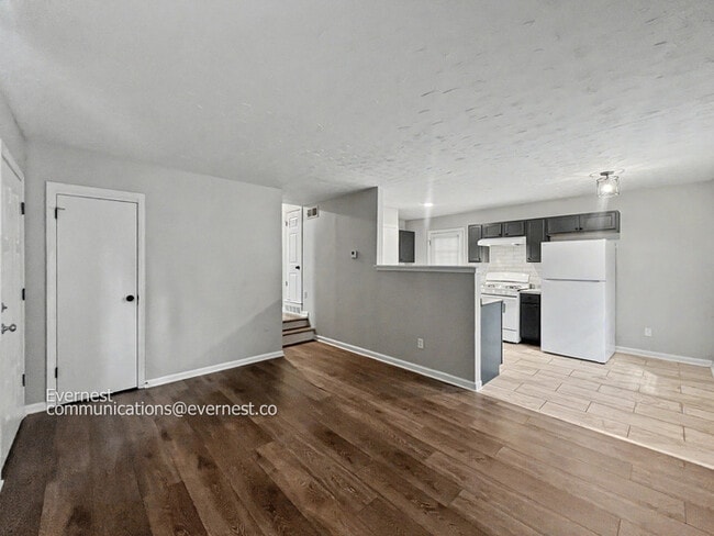 Building Photo - 4624 Sunnybrook St