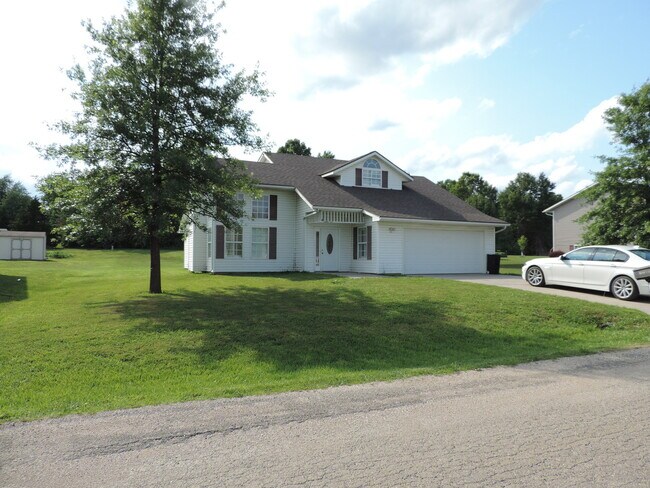 Building Photo - 130 NW 171 Rd