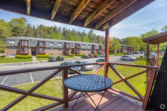 Small deck off the LR- Upper unit - Mountain Shadow Apartments