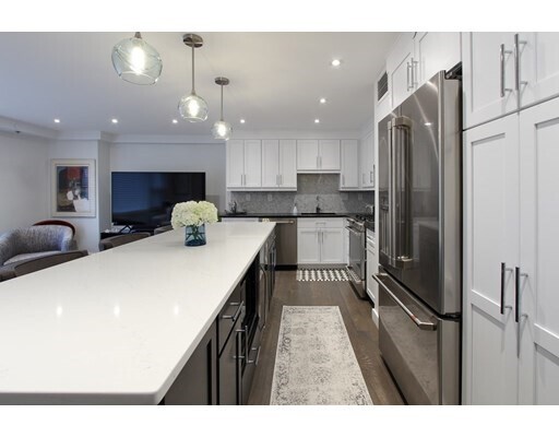 Building Photo - 151 Tremont St