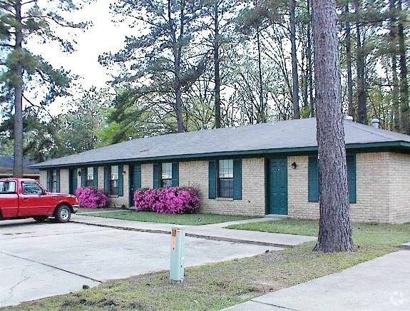 Building Photo - 1218 Skokie Dr