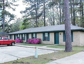 Building Photo - 1218 Skokie Dr