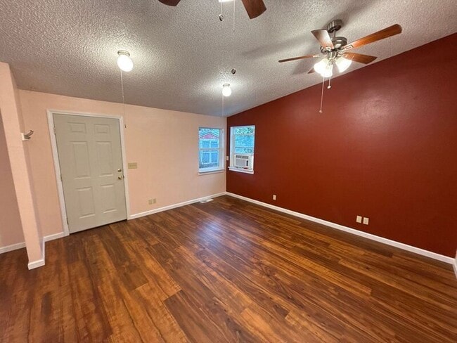 Building Photo - 1341 F St