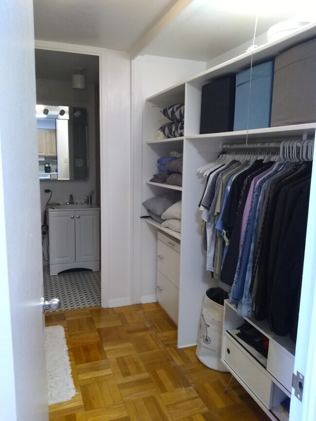 Pass-through dressing area - 601 E 32nd St