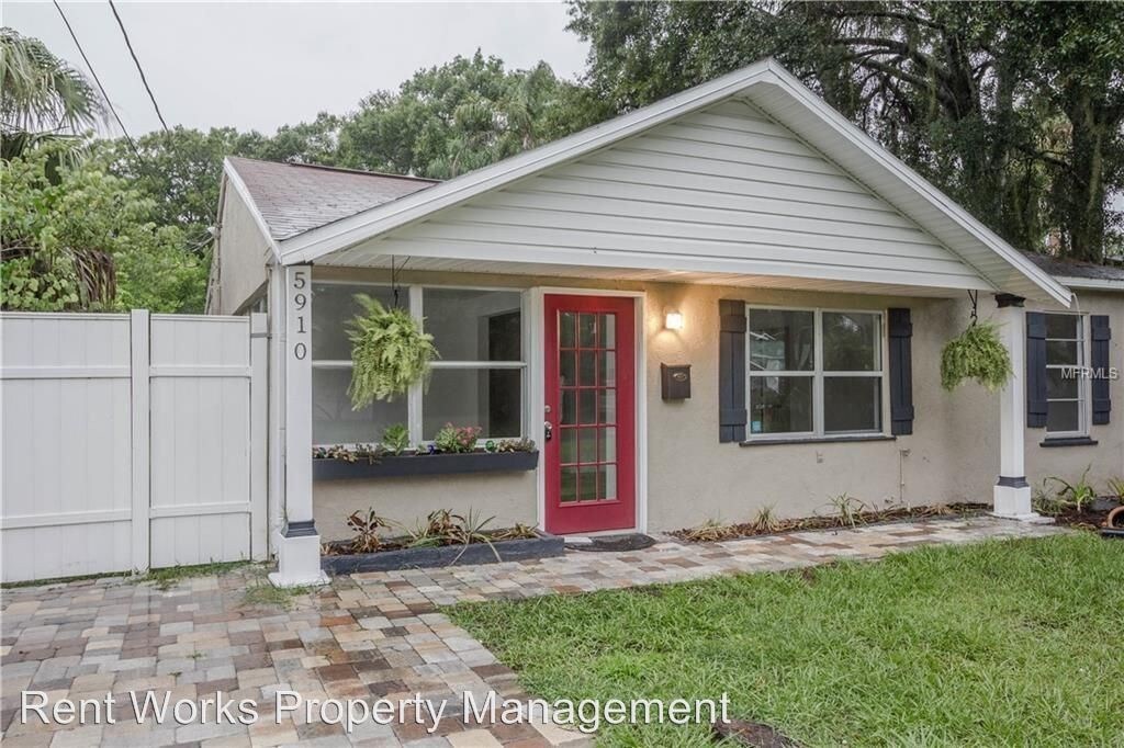 Primary Photo - 5 br, 3 bath House - 5910 N Highland Ave
