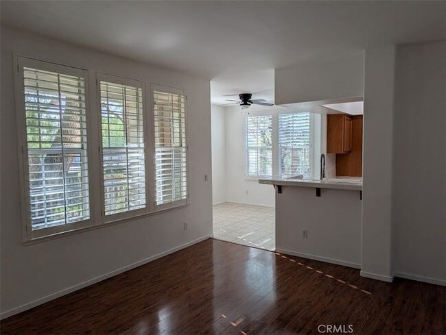 Foto del edificio - 27009 Channel Ln