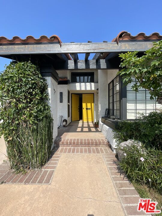 Foto principal - 3972 Midway Ave