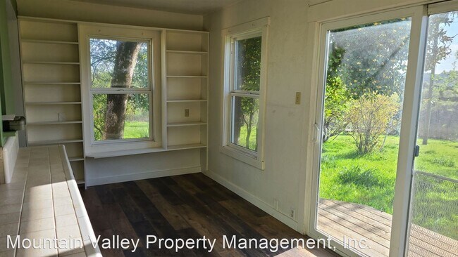 Building Photo - 3 br, 2 bath House - 12332 Silver Springs ...
