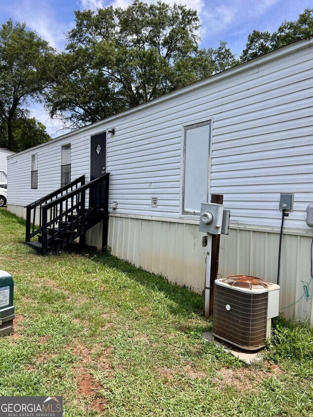 Primary Photo - 2369 Talmadge Rd