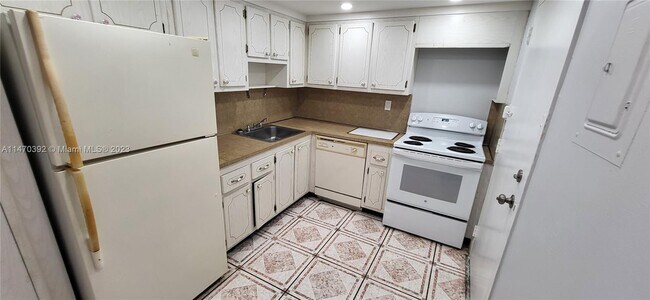 Foto del edificio - 16740 NE 9th Ave