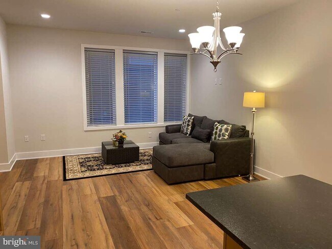 Foto del edificio - 1007 Morton Aly