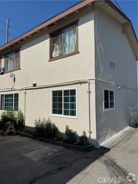 Building Photo - 7192 Cerritos Ave