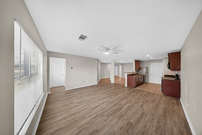 Building Photo - 21315 Crimson Orchard Dr