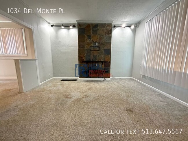 Building Photo - 1034 Del Monte Pl