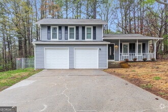 Building Photo - 3210 Fescue Cir