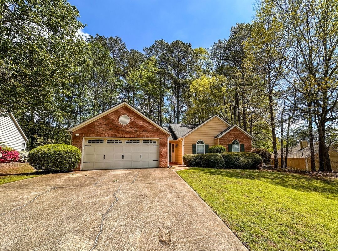 Primary Photo - 3552 Plum Creek Trail NW