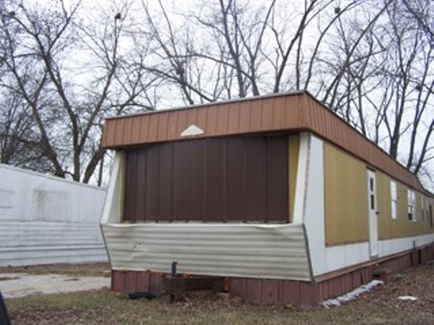 Building Photo - Casteel Mobile Home Park