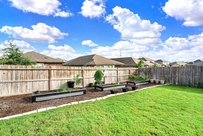 Building Photo - 339 Quinton Bnd