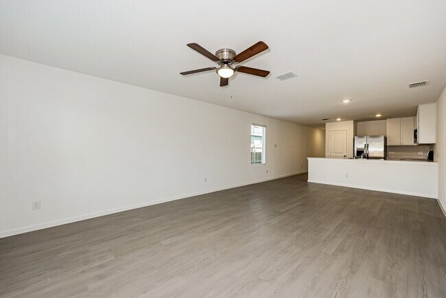 Foto del edificio - 122 Willow Wy