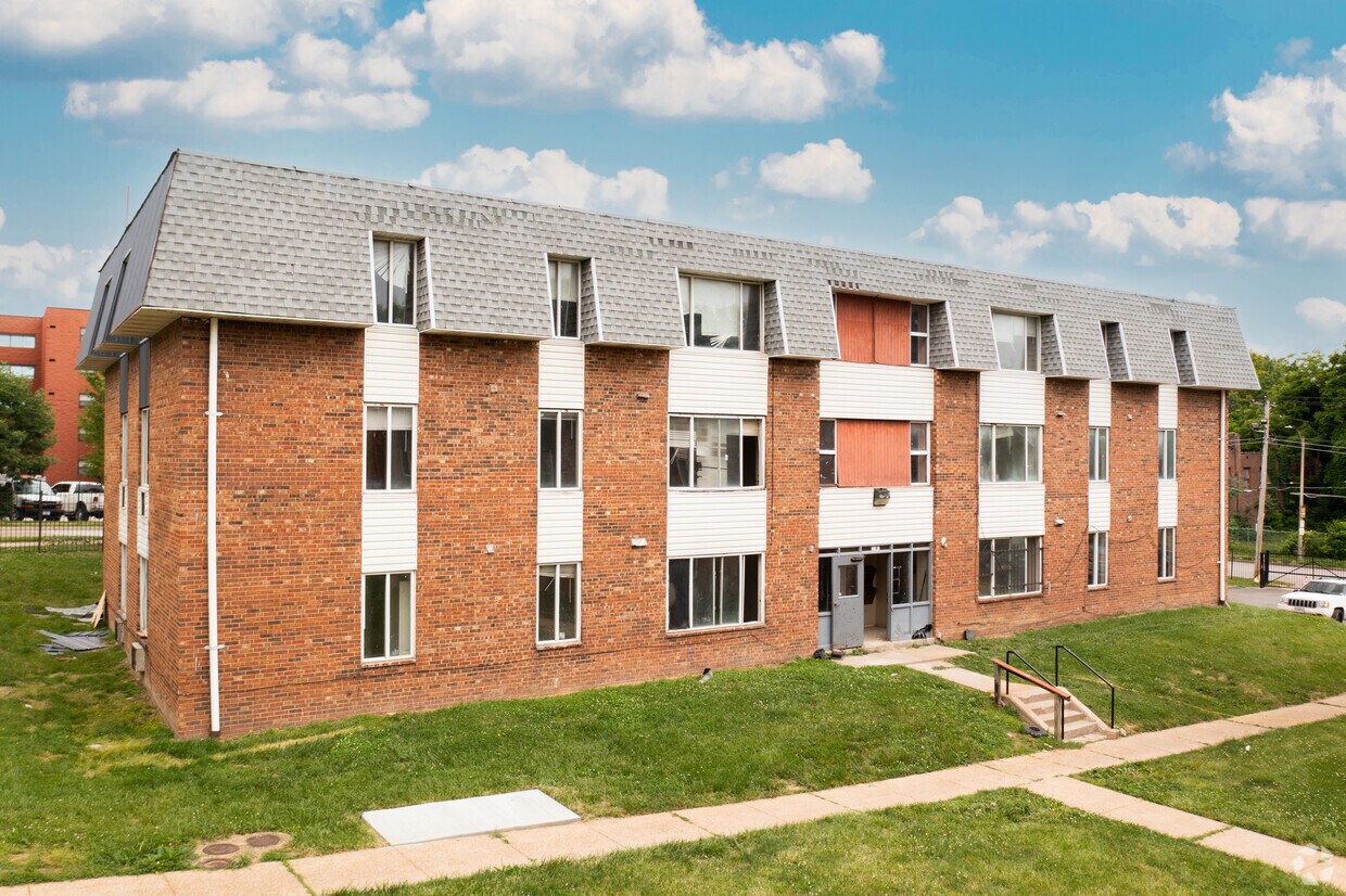 1135 Ave. Hodiamont - ParkVue Flats