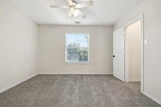 Building Photo - 6058 Shelbourne Park Ln