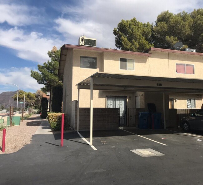 Building Photo - 899 Slumpstone Way