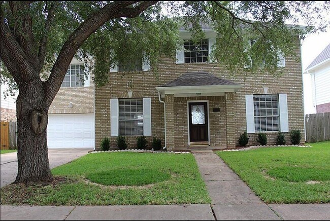 Foto del edificio - 2823 Plantation Wood Ln