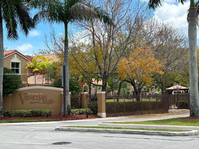 Foto del edificio - 3173 SW 153rd Pl