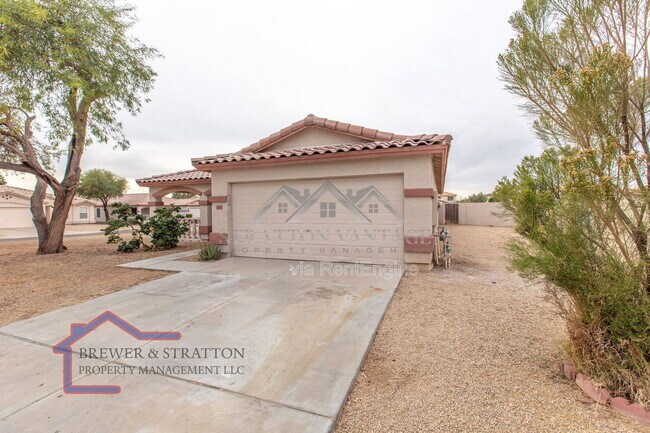 Building Photo - 5706 N 74th Dr