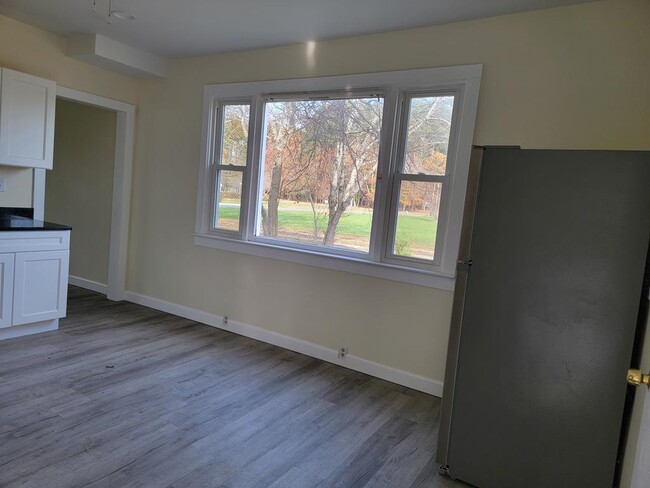 Building Photo - 14212 Shields Bridge Rd