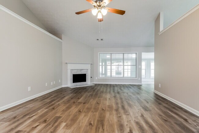 Building Photo - 990 Lendl Ln