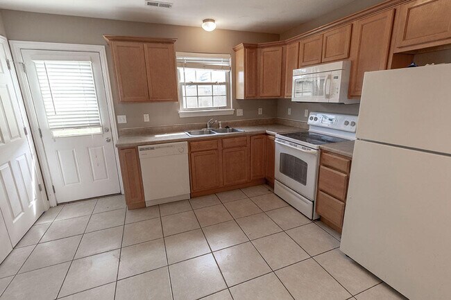 Building Photo - 4802 Edenton Blvd