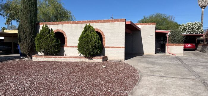 Primary Photo - Charming 2 Bed, 1.5 Bath Townhouse for Rent