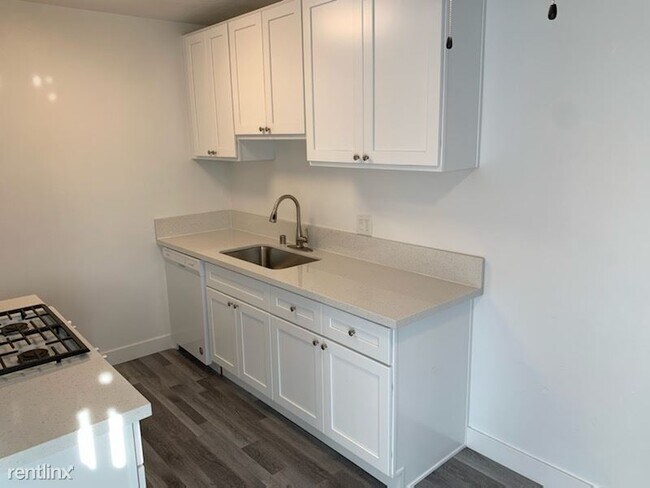 Foto del edificio - 1 br, 1 bath Apartment - 1575 W Ball Rd